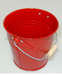 Small Red Metal Bucket JC01380119-INDISPONÍVEL